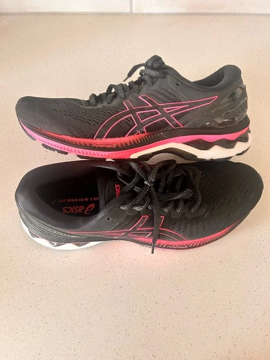 ASICS Women’s Black Athletic Shoes with Pink Details - Picture 1 of 2